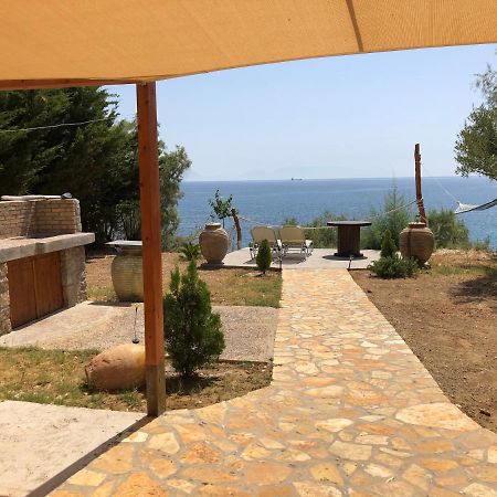 Seafront Studio With Direct Beach Access Koróni Zewnętrze zdjęcie
